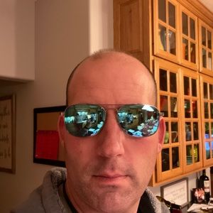 Meet your Posher, Josh